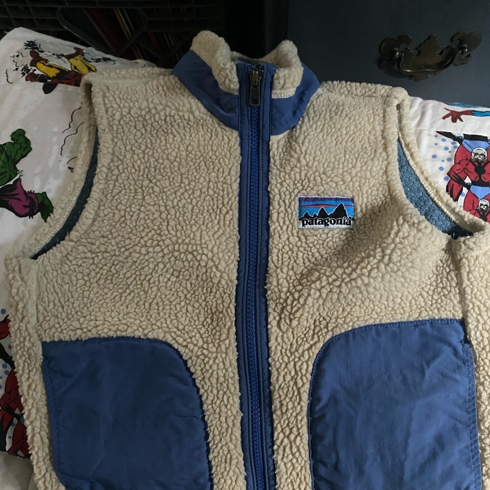 GUC boys XS classic Patagonia vest!